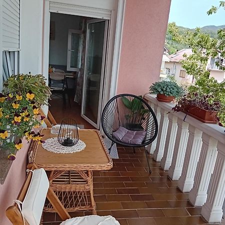 Apartman Nada คาปรินา ภายนอก รูปภาพ