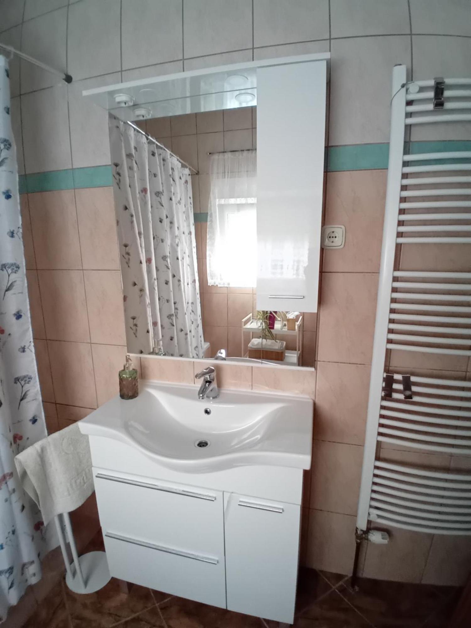 Apartman Nada คาปรินา ภายนอก รูปภาพ