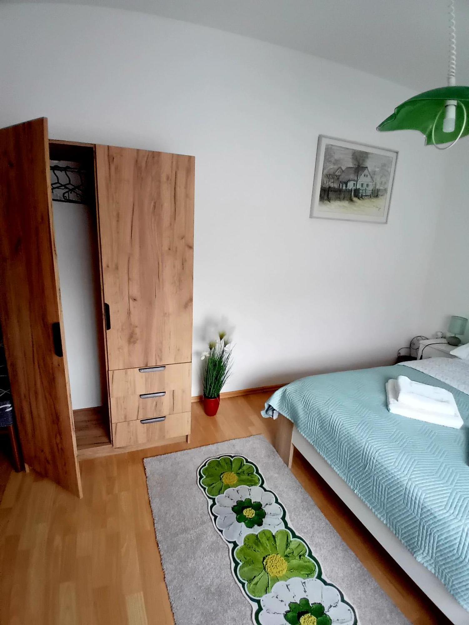 Apartman Nada คาปรินา ภายนอก รูปภาพ